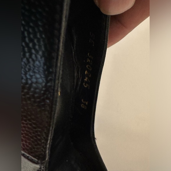 Authentic Yves Saint Laurent Platform Pumps Near Mint Condition Size 38 w/box - Picture 8 of 8